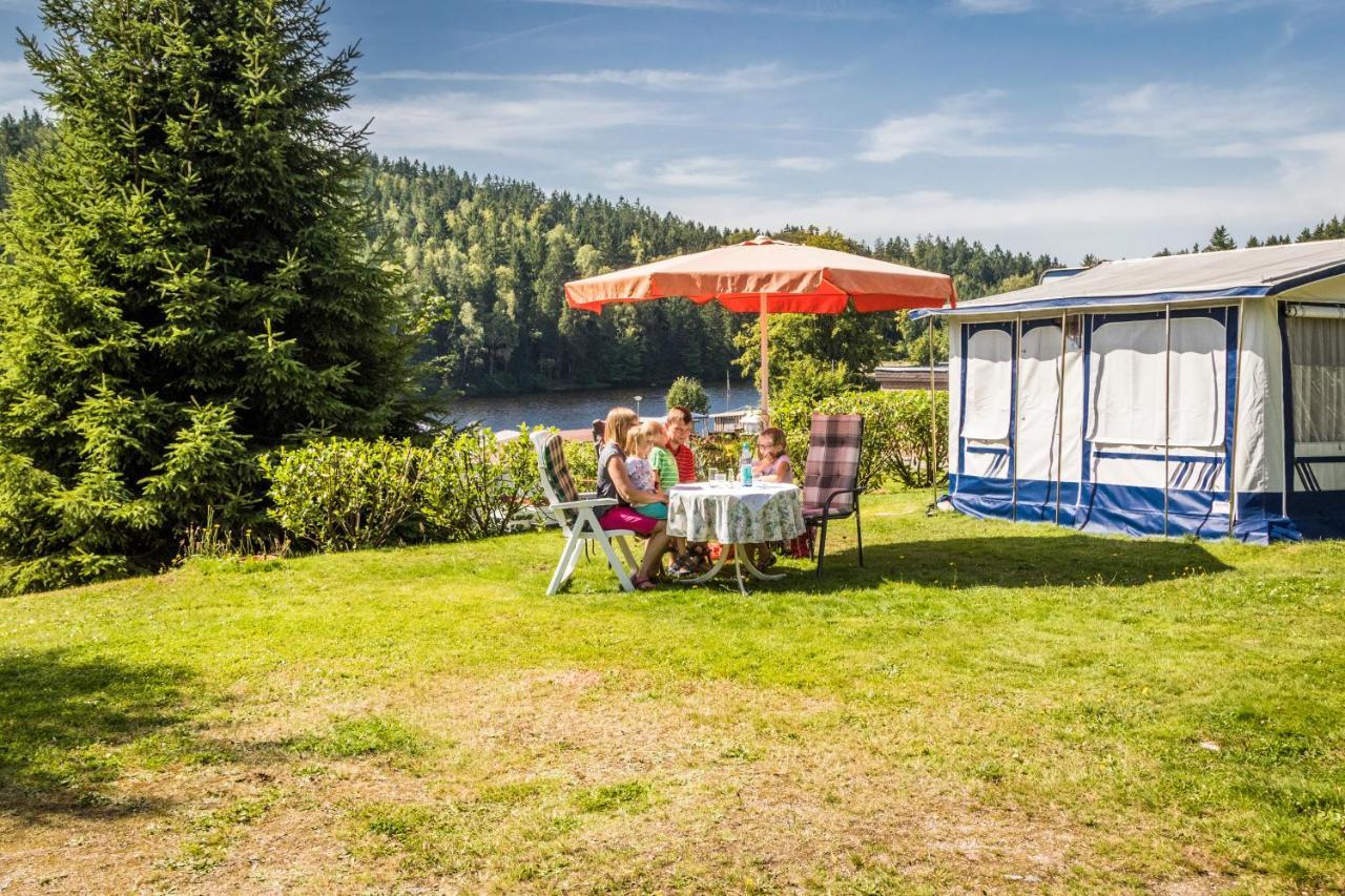 Freizeit- Und Campinganlage Gaisweiher Flossenburg ภายนอก รูปภาพ